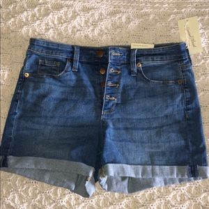 Universal Thread high-rise midi shorts